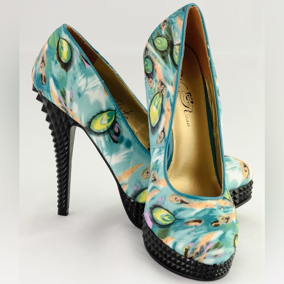 WildRose Peacock Print High Heels - Picture 1 of 7